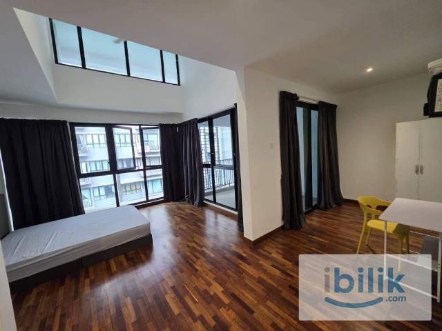 Room for rent in Petaling, Alam Impian