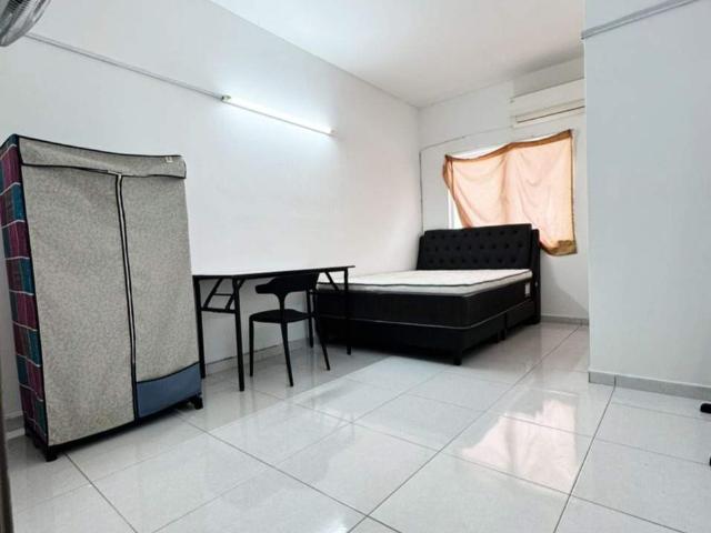 Room for rent in Jenjarom, Selangor