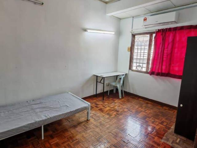 Room for rent in Petaling, Subang Jaya