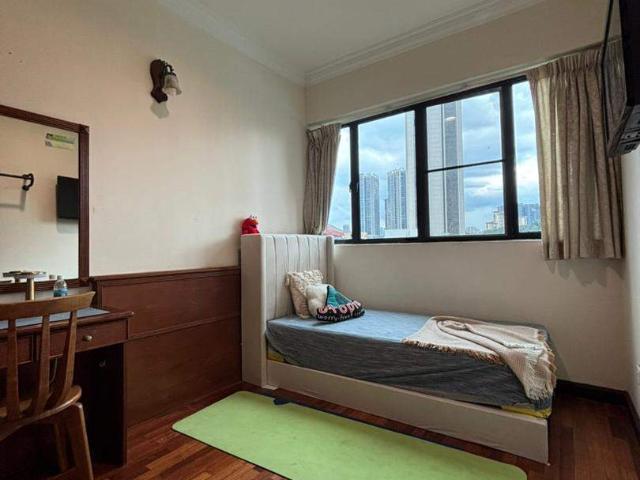 Room for rent in Country Heights Damansara, Kuala Lumpur