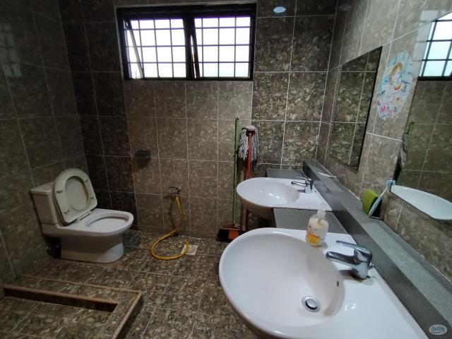 Room for rent in Petaling, Damansara Damai