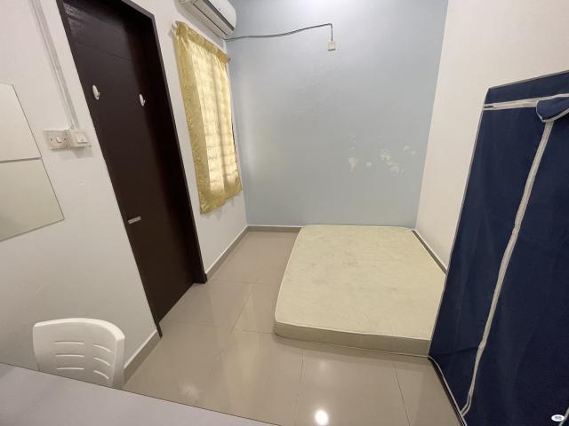 Room for rent in Petaling, Alam Impian
