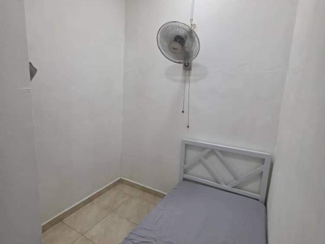 Room for rent in PJU 6, Petaling Jaya