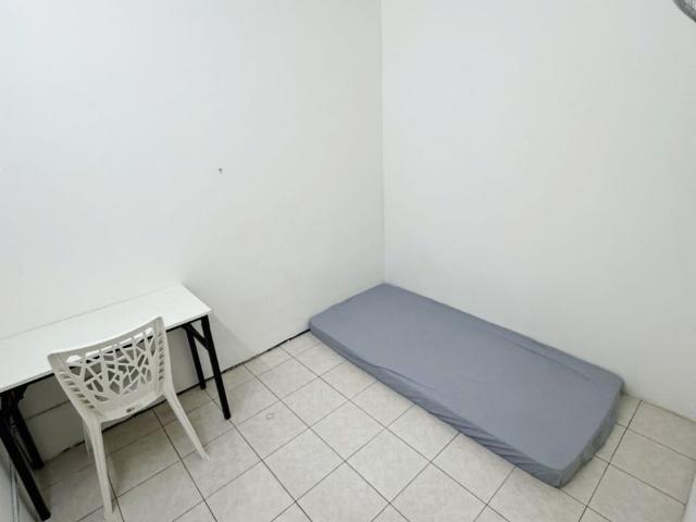 Room for rent in Petaling, Alam Impian