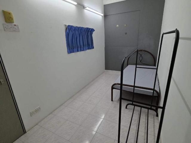 Room for rent in PJU 6, Petaling Jaya