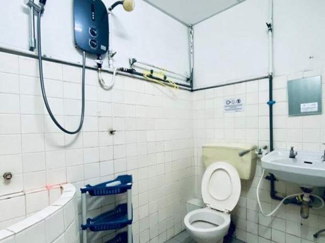 Room for rent in Petaling, Damansara Damai