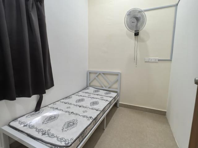 Room for rent in Petaling, Alam Impian