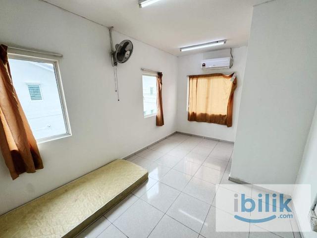 Room for rent in Jenjarom, Selangor
