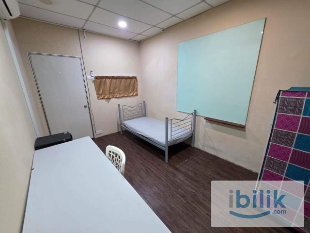 Room for rent in Petaling, Damansara Damai