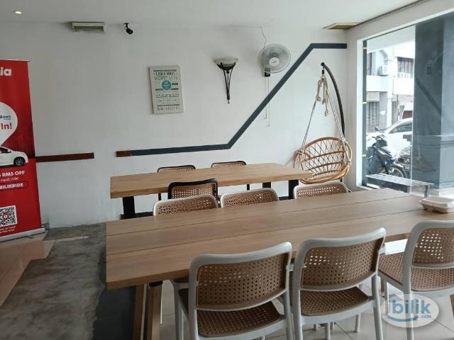 Room for rent in Petaling, Alam Impian