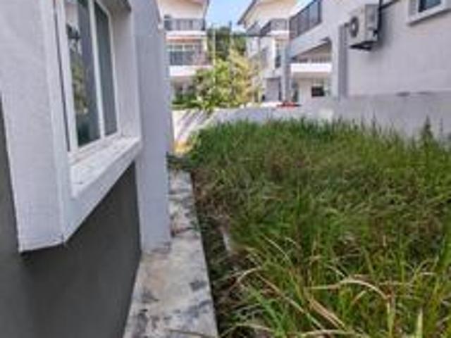 Bungalow for sale in Durian Tunggal, Malaka