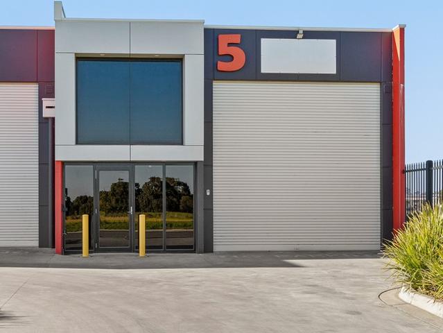 Warehouse for sale in Delacombe, Ballarat