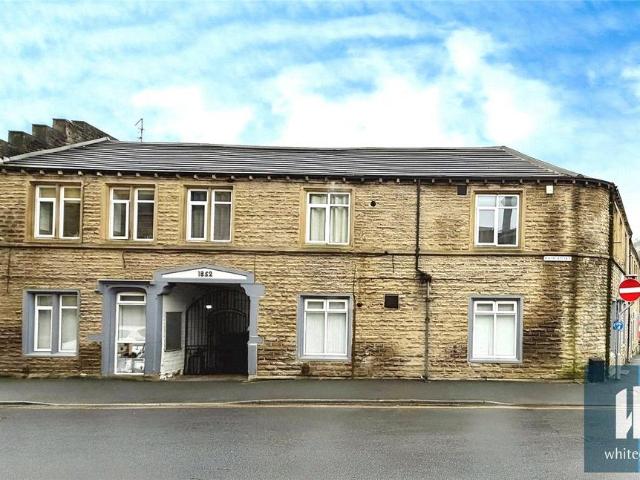 House for rent in Huddersfield, West Yorkshire