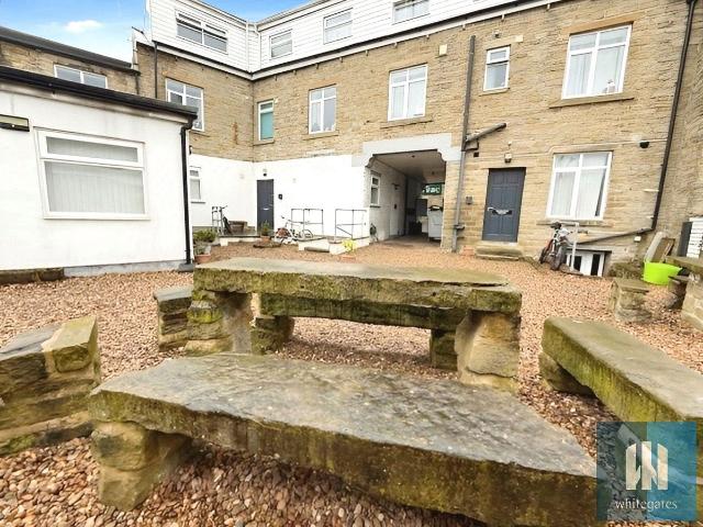 House for rent in Huddersfield, West Yorkshire