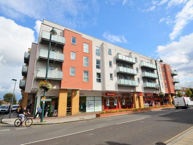 Apartment for rent in Yiewsley, Greater London
