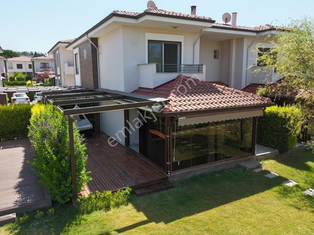 Kuşadasi, Aydin içerisinde satılık Villa
