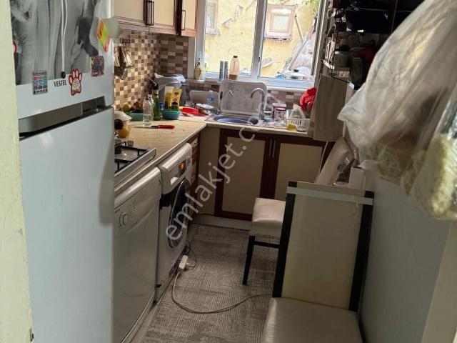 Zeytinburnu, Yenidoğan Mahallesi içerisinde satılık Daire