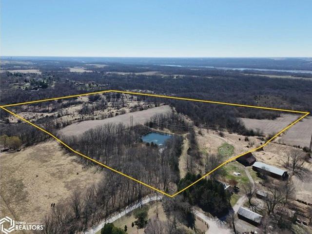 Farm for sale in Blue Grass, Iowa