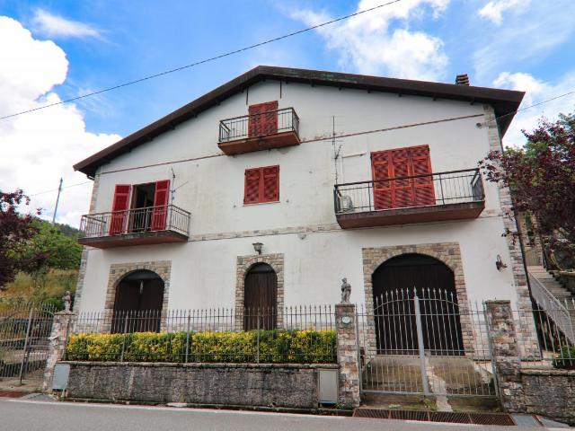 Appartamento in vendita a Pieve Di Zignago, Liguria