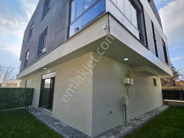 Tepebaşi içerisinde satılık Villa