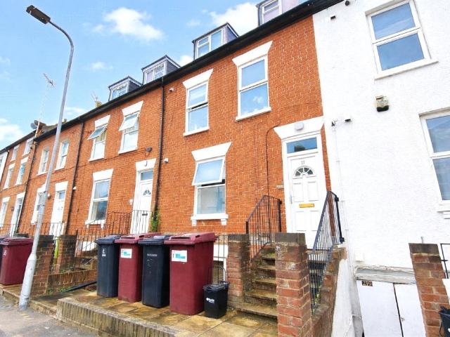 Apartment for rent in Reading