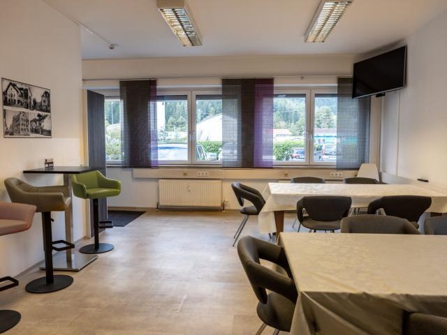 Gewerbe mieten in Zirl, Tirol