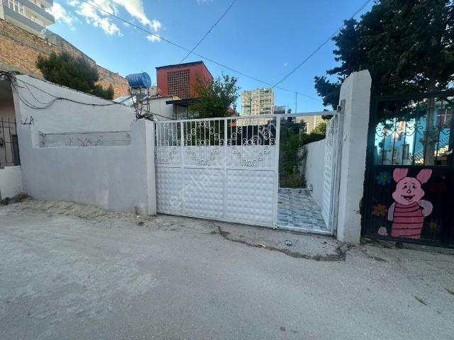 Seyhan, Ziyapaşa Mahallesi içerisinde satılık Villa