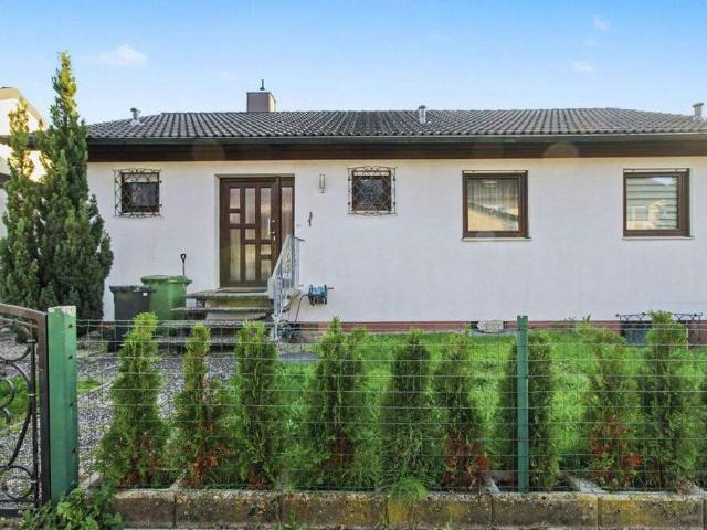 Haus kaufen in Adelsdorf, Bayern