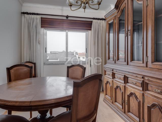 Apartamento alugar em Botequim, Almada