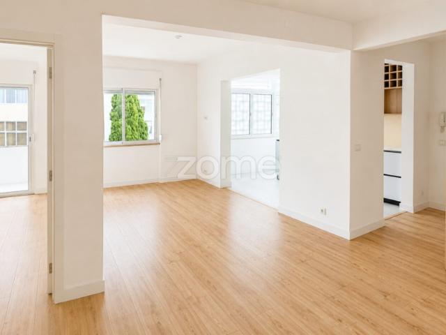 Apartamento alugar em Bairro dos Cágados, Odivelas