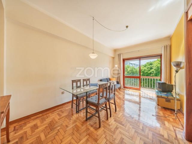Apartamento alugar em Porto, Lordelo Do Ouro