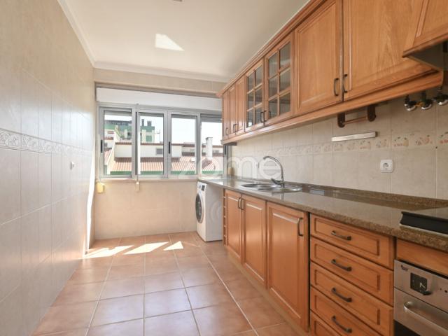 Apartamento alugar em Amadora, Lisboa