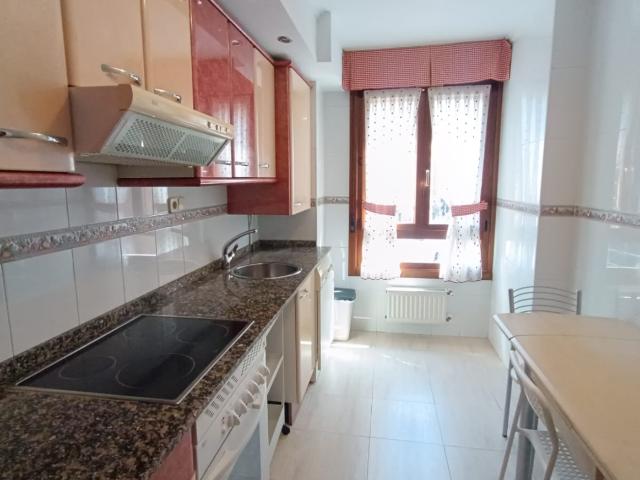 Apartamento en alquiler en El Llano, Gijón