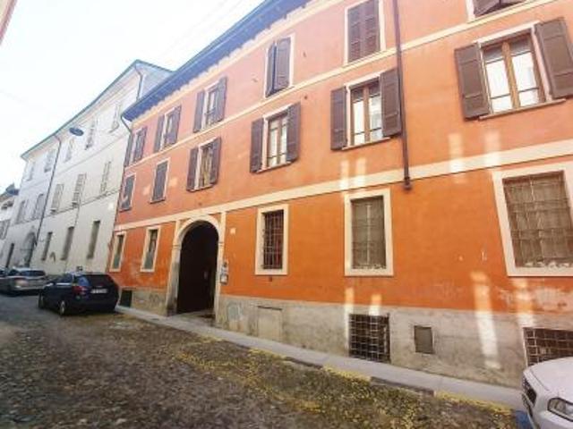 Box in affitto a Cremona, Lombardia