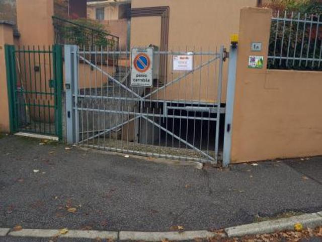 Box in vendita a Cremona