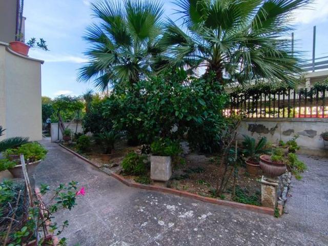 Appartamento in vendita a Trani, Barletta-Andria-Trani