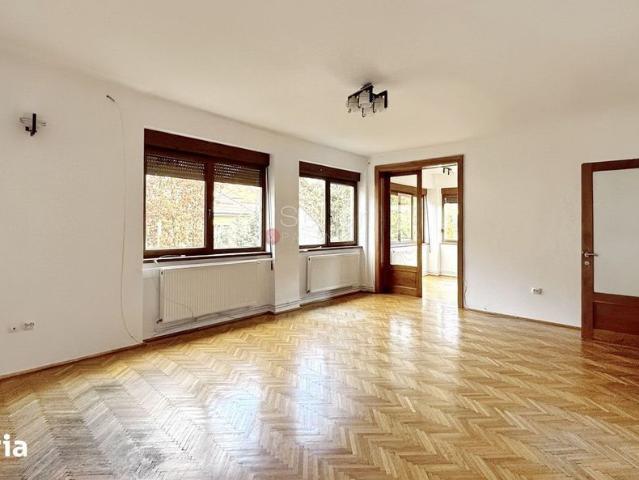 Casă închirieri în Centrul istoric (Cetatea), Brașov