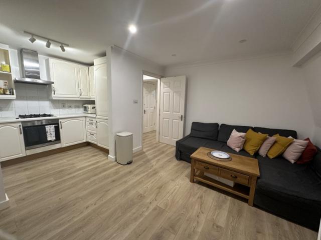 Apartment for rent in Stepney, Greater London