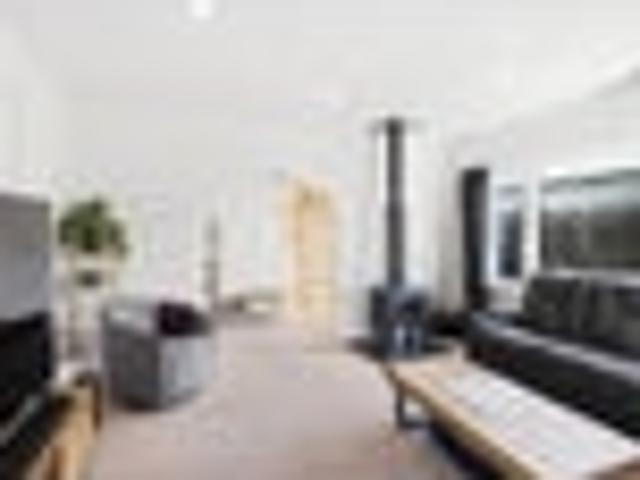 House for sale in Chaslands, Canterbury