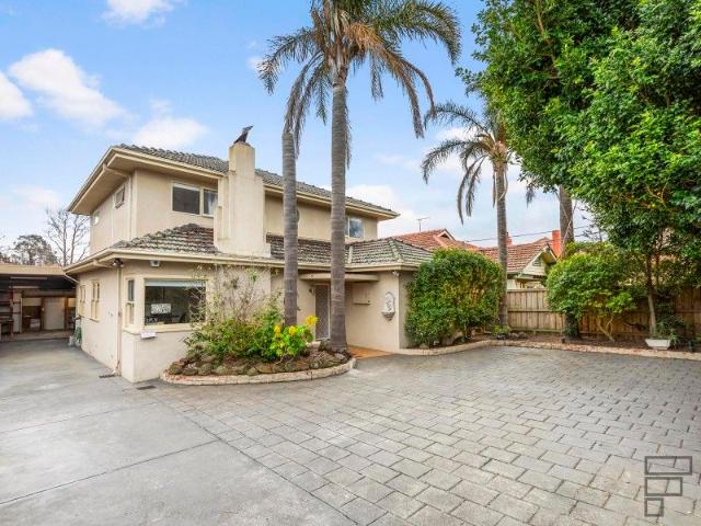 House for sale in Mckinnon
