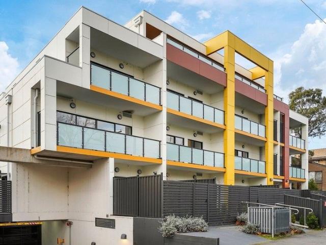 Apartment for sale in Box Hill