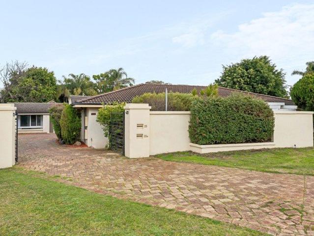 Villa for sale in Ardross, Western Australia