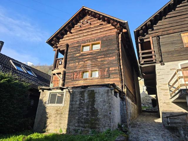 Haus kaufen in Acquarossa, Tessin