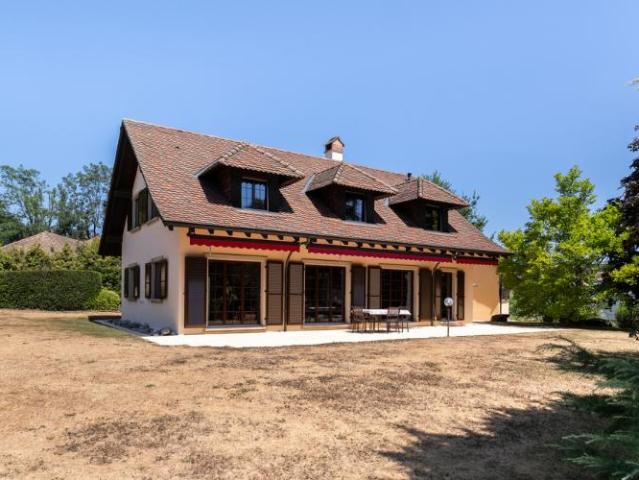 Haus kaufen in Echallens, Waadt