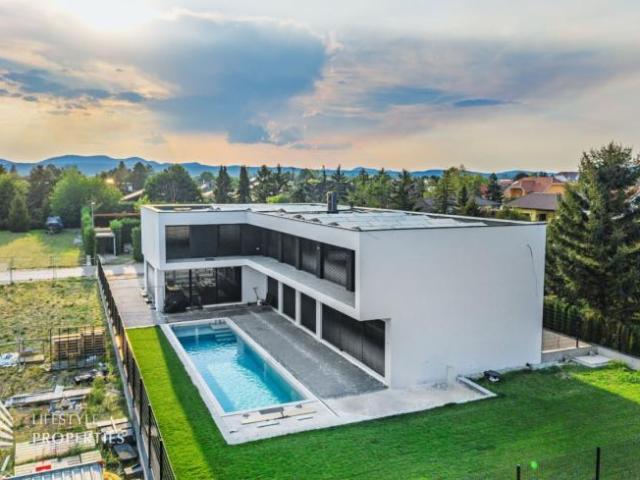 Haus kaufen in Theresienfeld, Bezirk Wiener Neustadt