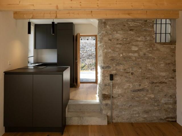 Einfamilienhaus kaufen in Gordola, Tessin