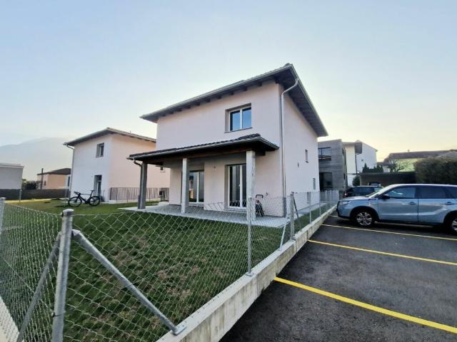 Reihenfamilienhaus kaufen in Cugnasco-Gerra, Tessin