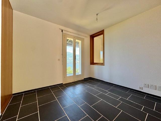 Einfamilienhaus kaufen in Gerra, Gambarogno, Tessin