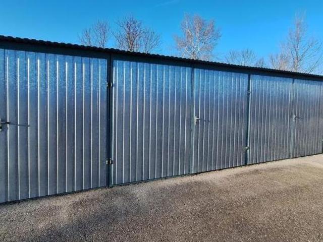 Gewerbe mieten in Schwarzau am Steinfelde, Niederösterreich