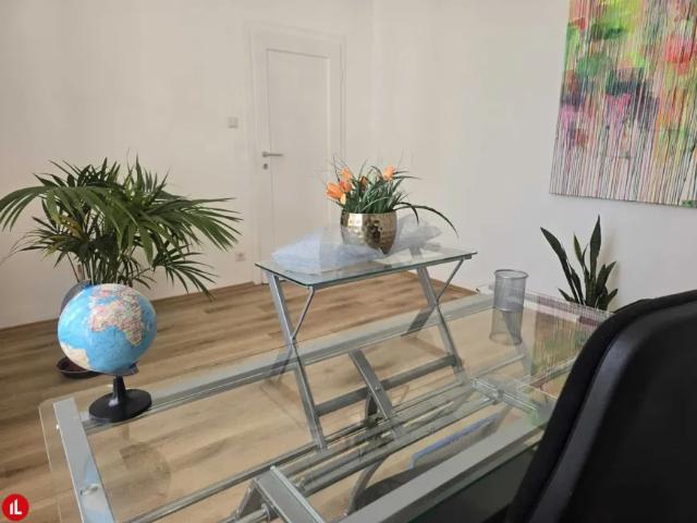 Gewerbe mieten in Schwechat, Niederösterreich